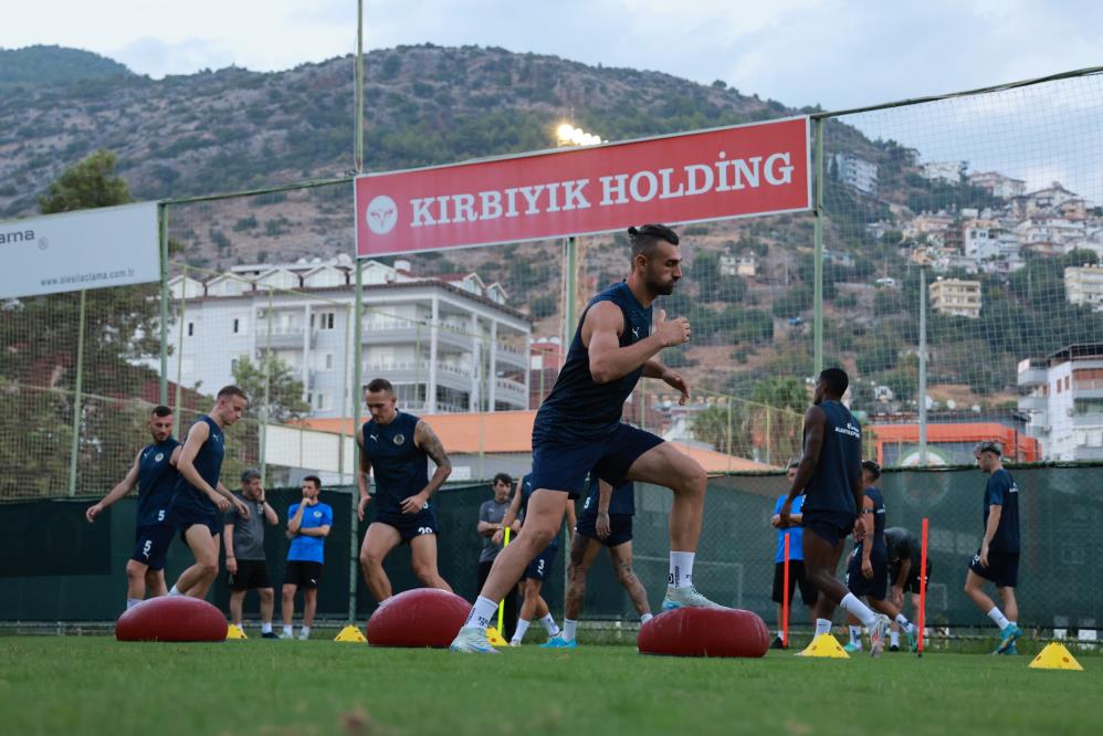 Alanyaspor'da Fenerbahçe mesaisi başladı