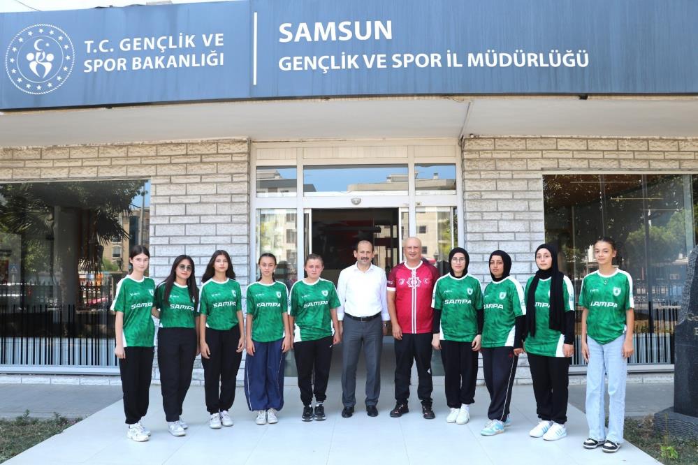 Alaçamsporlu milli sporcular İskoçya yolcusu