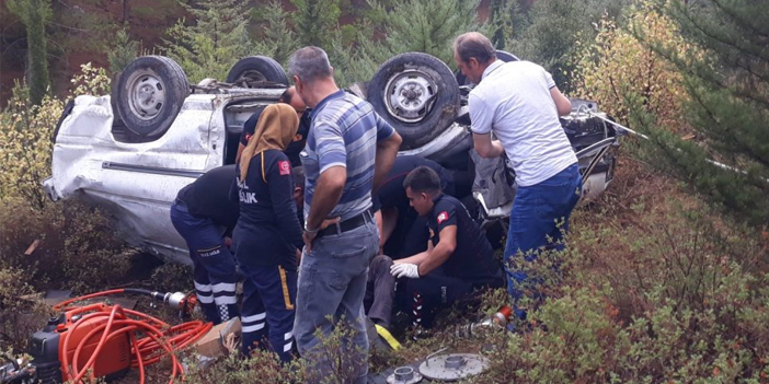 Kontrolden çıkan otomobil şarampole devrildi