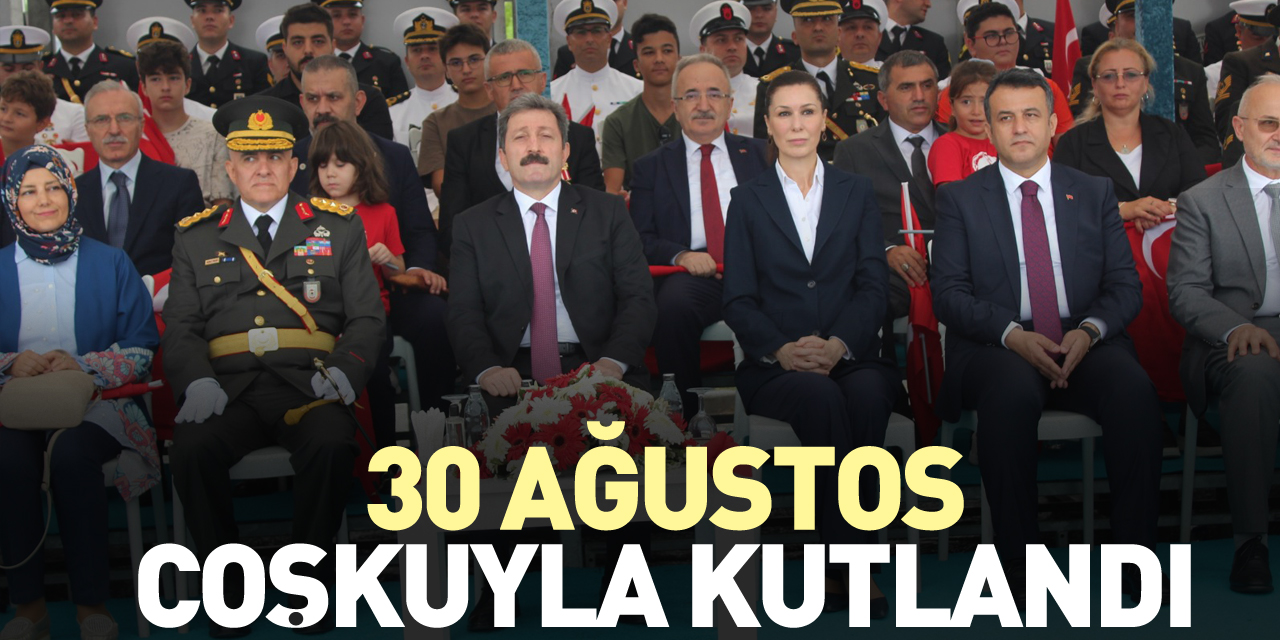 30 Ağustos coşkuyla kutlandı