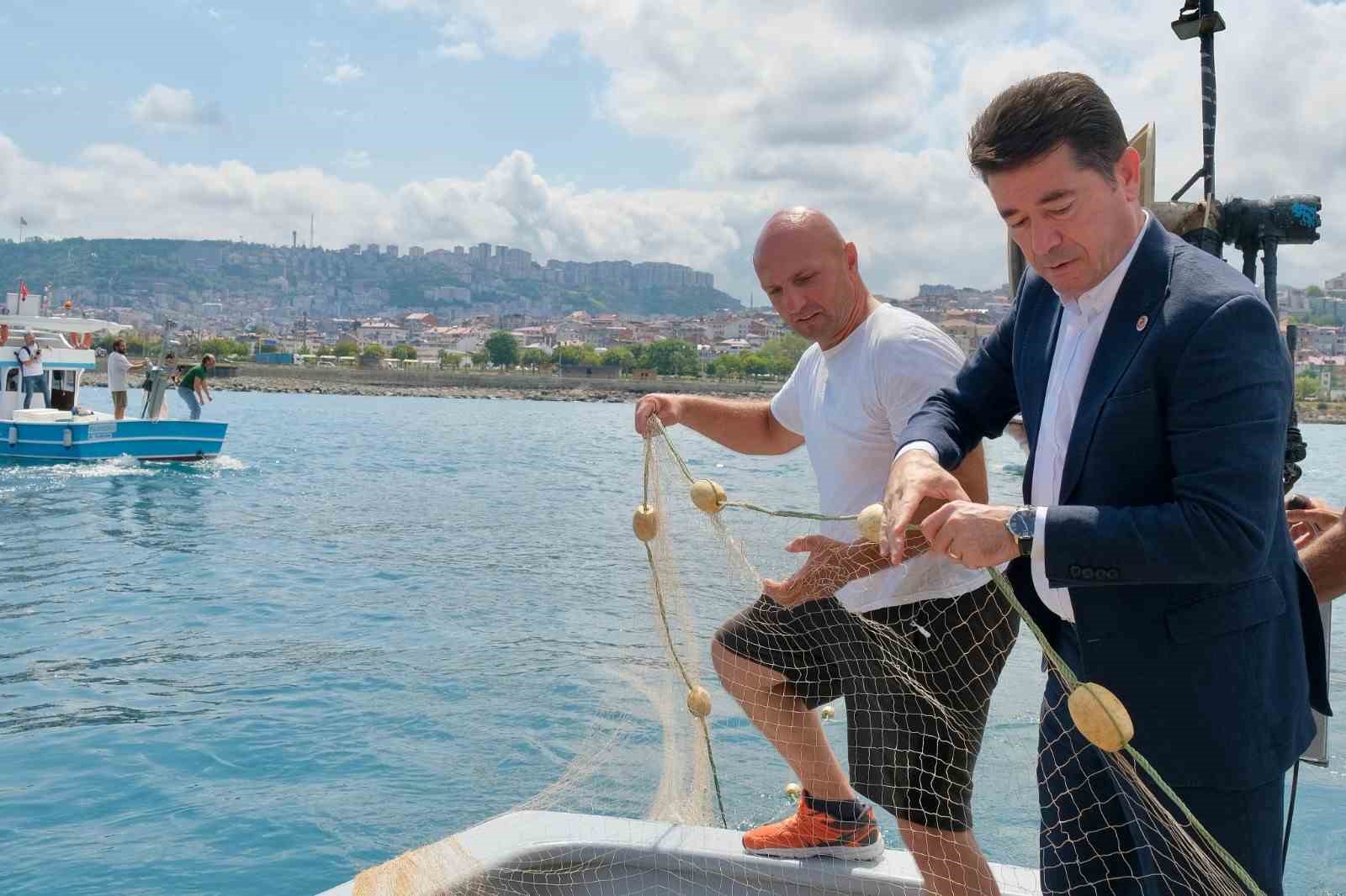 av sezonu öncesi balıkçılar ile bir araya geldi