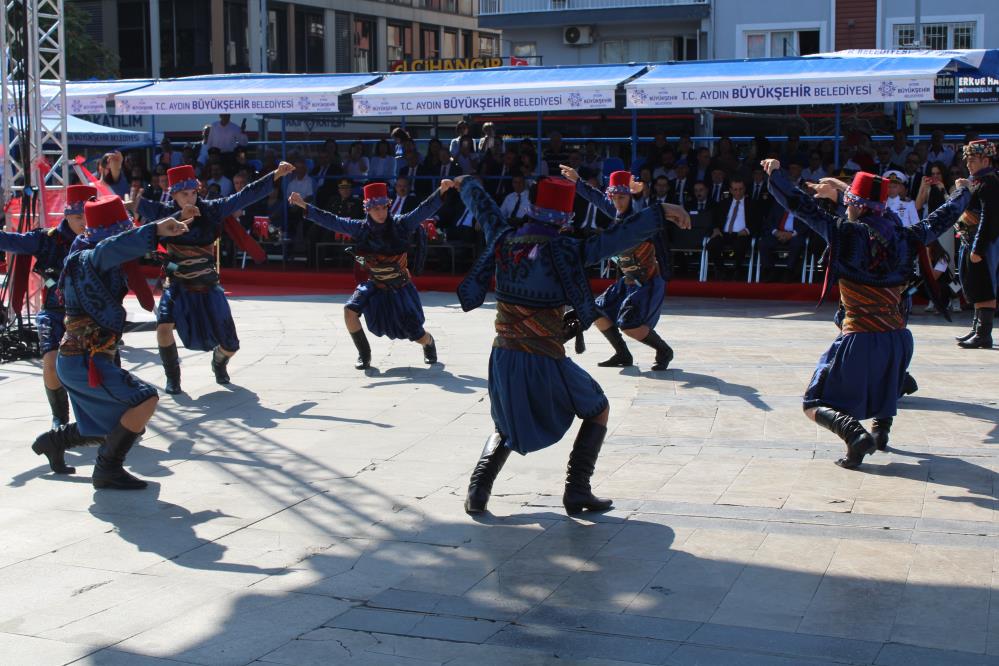 Aydın'da 102. yıldönümü kutlandı