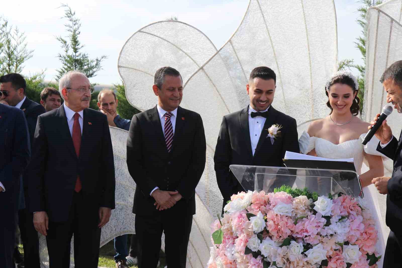 TBMM Başkanvekili Karaca’nın oğlunun nikah şahidi oldu