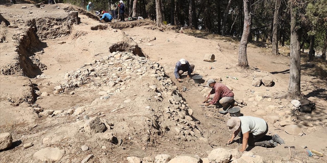 9 bin yıllık höyükte Hitit ve Bizans izleri!