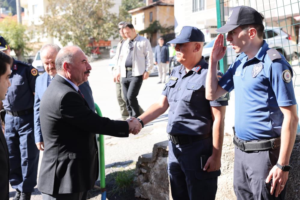 Vali Çalgan'dan ilk ilçe ziyareti ceviz diyarı Oğuzlar'a