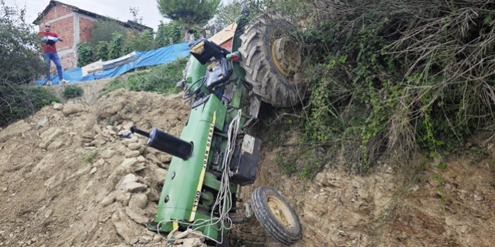 Şarampole düşen traktörün sürücüsü yaralandı