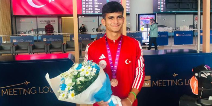 Milli sporcu, Emirhan Bulut dünya 3'üncüsü oldu