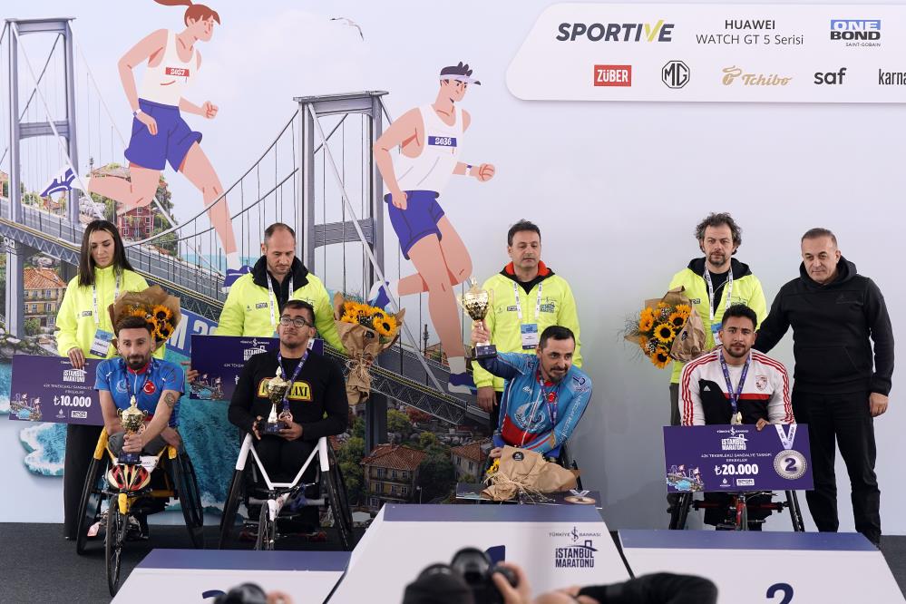 46. İstanbul Maratonu'nda kazananlar ödüllerini aldı