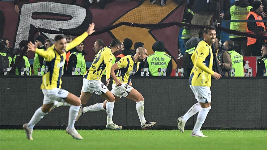 Fenerbahçe, son dakika da güldü