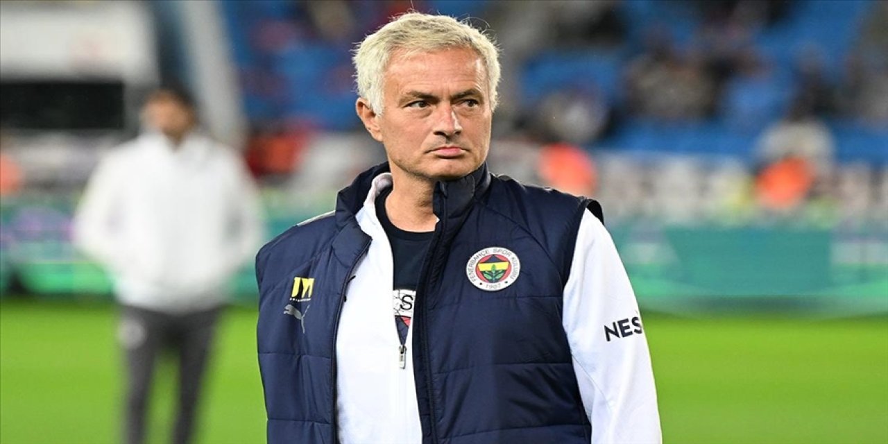 Jose Mourinho'ya 1 maç ceza