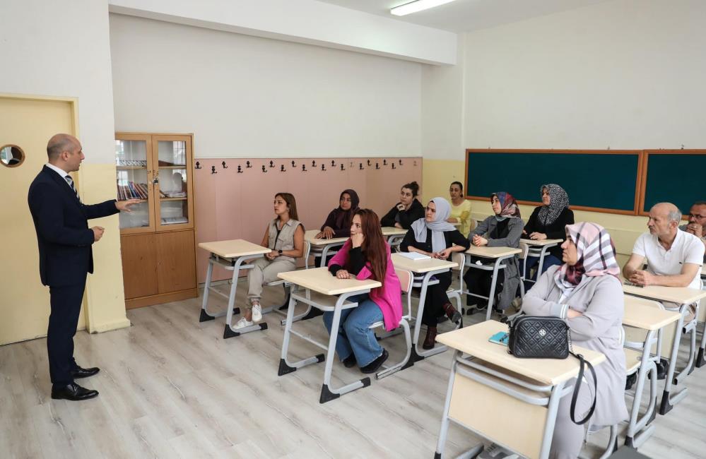 Ebeveynlere "Maarif Modeli" okulları açılıyor