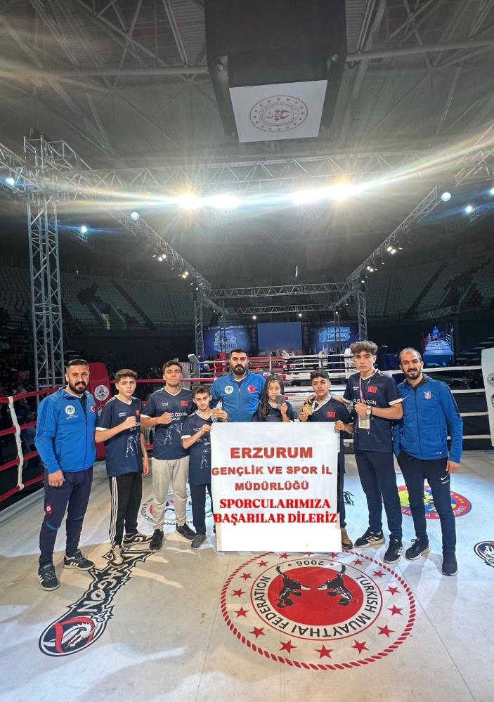 Muay Thai’de Türk Bayrağını dalgalandırdılar