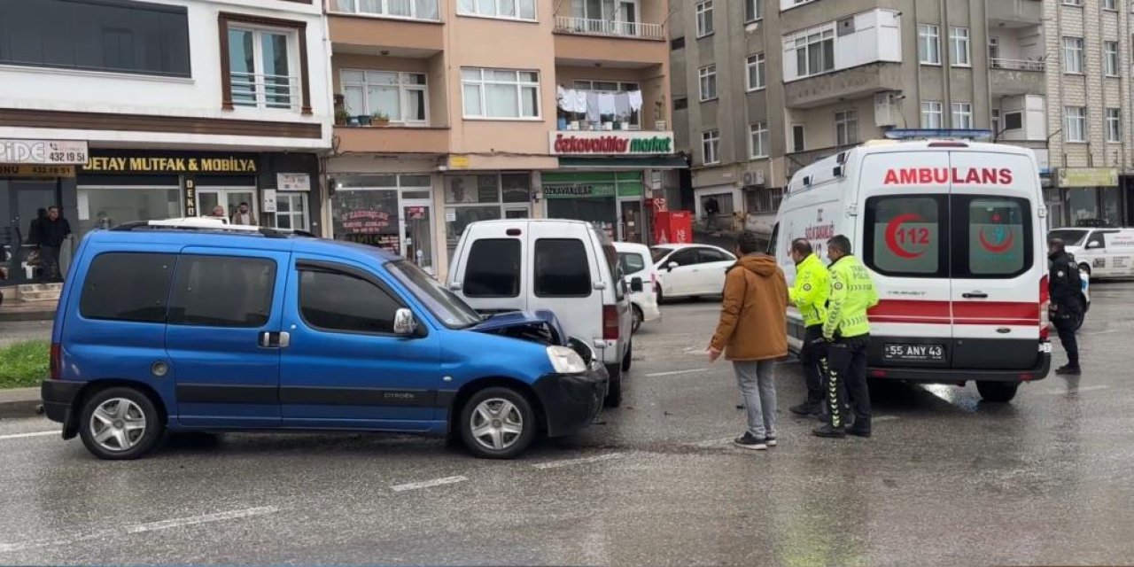 U dönüşü yapmak isterken araca çarptı