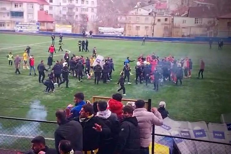 Şırnak Petrolspor Başkanı Lokman Besen’den çıkan olaylara ilişkin açıklama