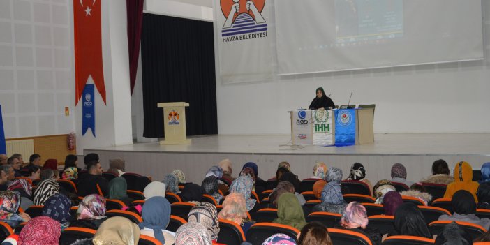 Havza'da "İslam Bizden Ne Bekliyor" konferansı