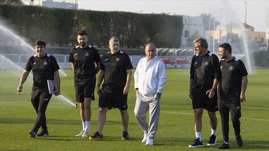 Fatih Terim, yeni takımı ile ilk antrenmanına çıktı