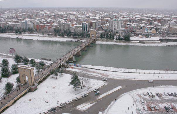 Çarşamba’ da sonunda KAR yağdı….