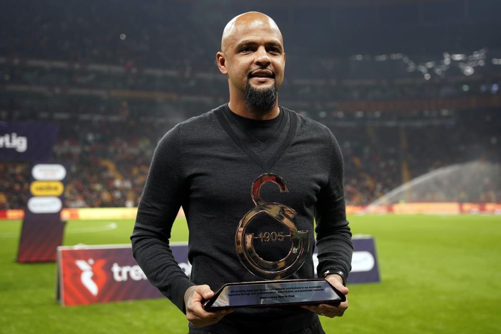 Felipe Melo futbolu bıraktı