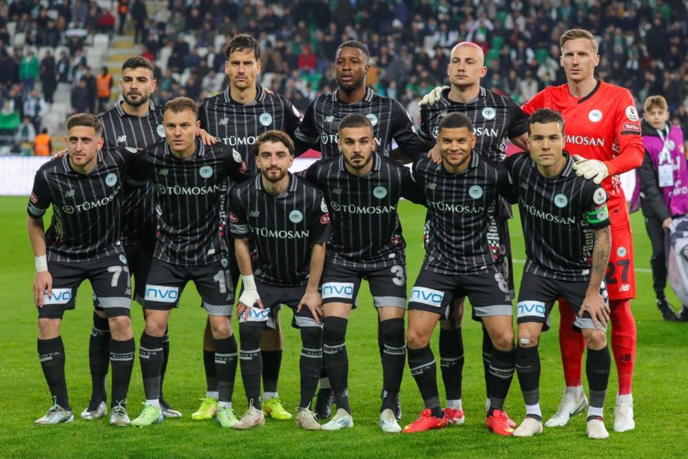 Konyaspor, kalesini gole kapatamıyor