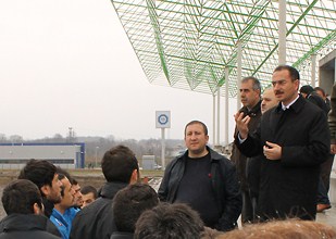 Başkan Dündar Stadyumu tanıttı