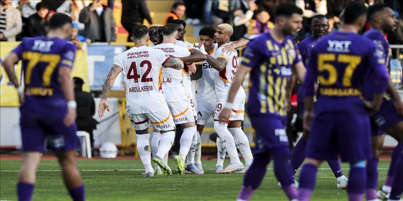 Lider Galatasaray 5. vitese taktı