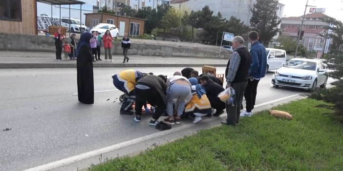 Otomobil motosiklete çarptı