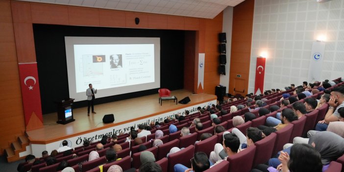 "Kuantum Çağına Doğru" başlıklı konferans