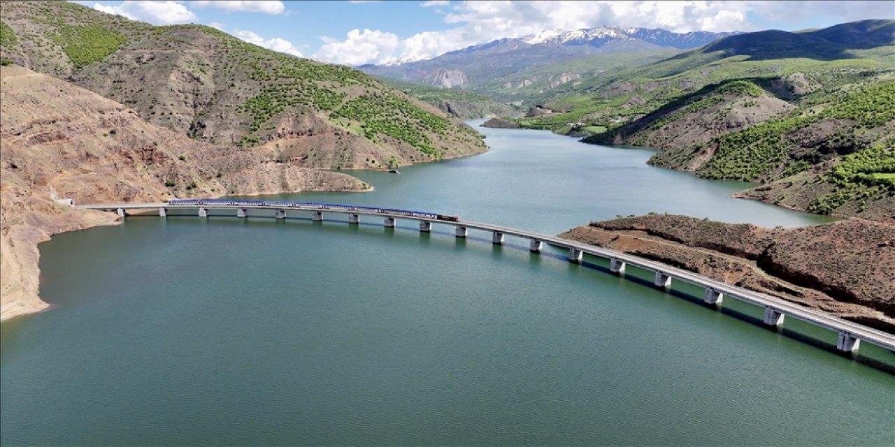 Vangölü Ekspresi'nin güzergahı hayran bıraktı