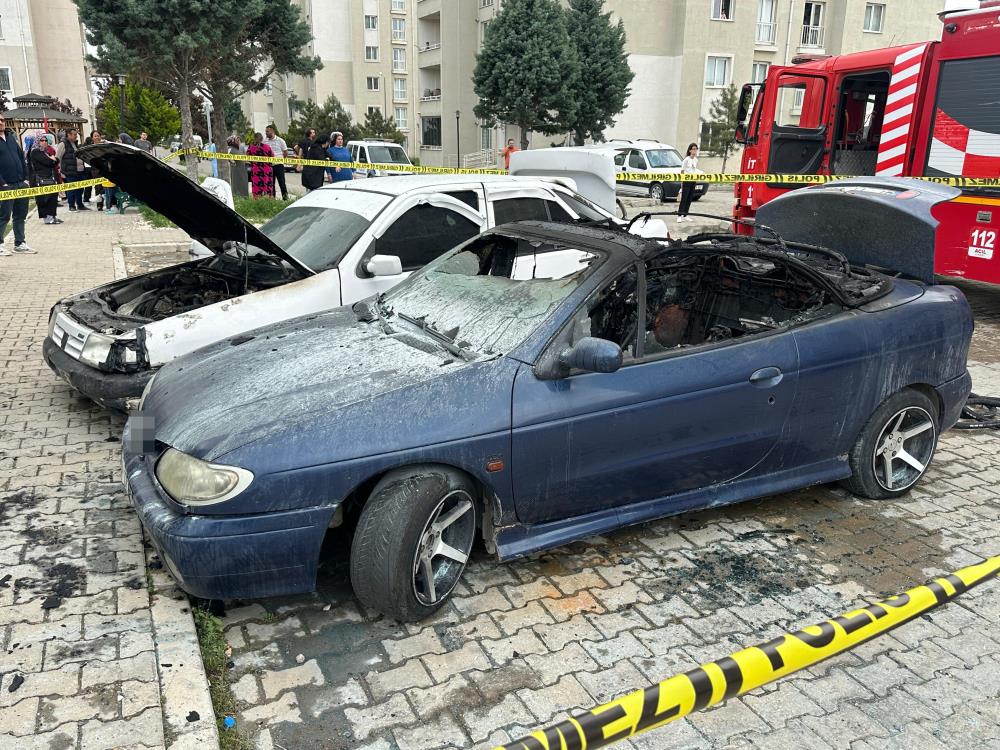 Evli çift arasında çıkan tartışmada ev, araba yandı