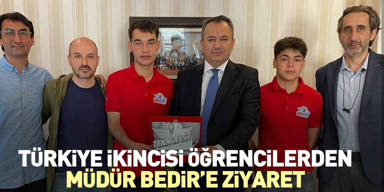 Türkiye İkincisi öğrencilerden Müdür Bedir’e ziyaret