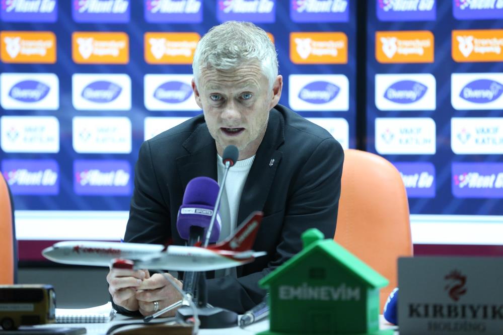 Ole Gunnar Solskjaer'den takımına eleştiri