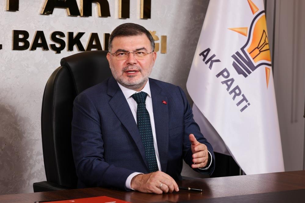 "Siyasi zehirlenmeye karşı dikkatli olmalıyız"