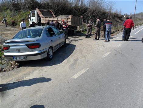 Belediye Kamyonu Kaza yaptı