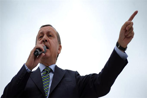 Başbakan: Türkiye kendi otomobilini, füzesini yapacak