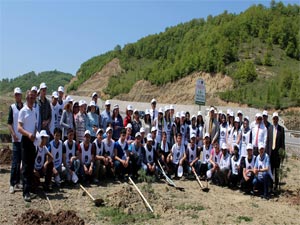 Gençlik Haftası Kutlamaları Ağaçlandırmayla Başladı