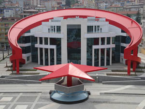 Türkiye’nin İlk Ay-Yıldız Motifli Belediye Hizmet Binası