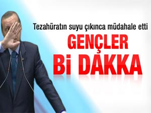 Erdoğandan Gruptaki Sloganlara Müdahale