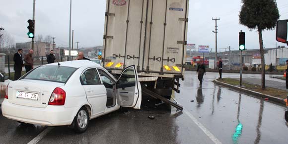 ÇARŞAMBADA TRAFİK KAZASI: 1 YARALI...