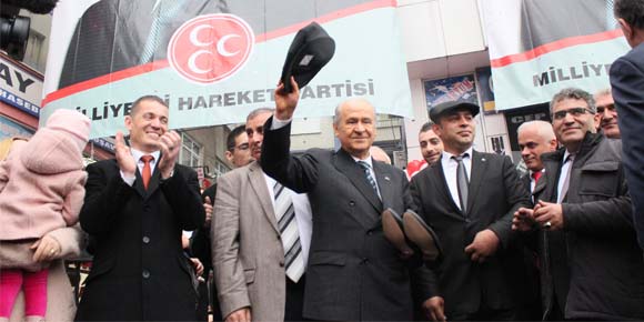 DEVLET BAHÇELİ ÇARŞAMBADA HALKA SESLENDİ...