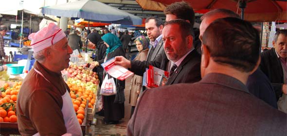 Esnaf ve halk için çalışan adam