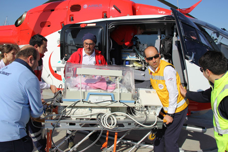 Ambulans Helikopter 22 Günlük Bebek İçin Havalandı