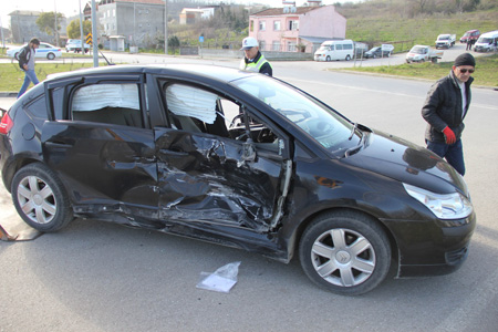 Samsunda Trafik Kazası: 4 Yaralı