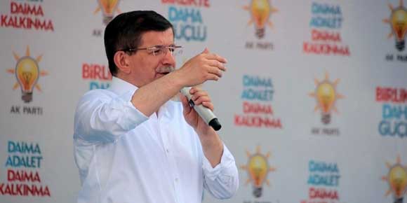 Davutoğlundan şehit ve gazi yakınlarına iş müjdesi