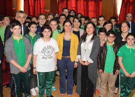 Öğrenciler, Sağlıkçılarla Empati Kurdu