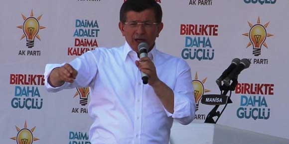 Davutoğlu: ‘Cumhuriyetimizin fidanlığı AK Partidir