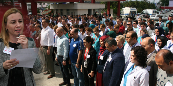 Hastane Çalışanlarından İş Bırakma Eylemi