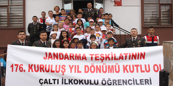 ÇALTI İLKOKULU ÖĞRENCİLERİ’NDEN JANDARMA ZİYARETİ