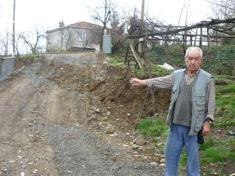 Ağcagüney’ de 9 Ev acil tahliye ediliyor