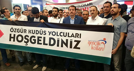 İsrail’den sınır dışı edilen 9 Türk yurda döndü