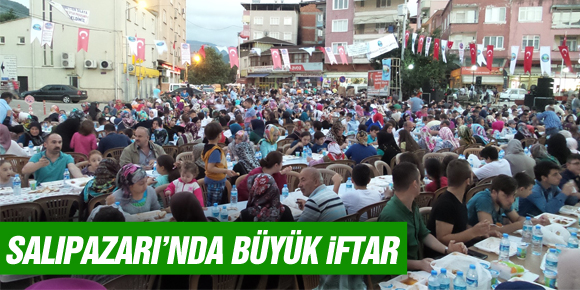 Sultanbeyli Salıpazarlılar Derneği’nden İftar